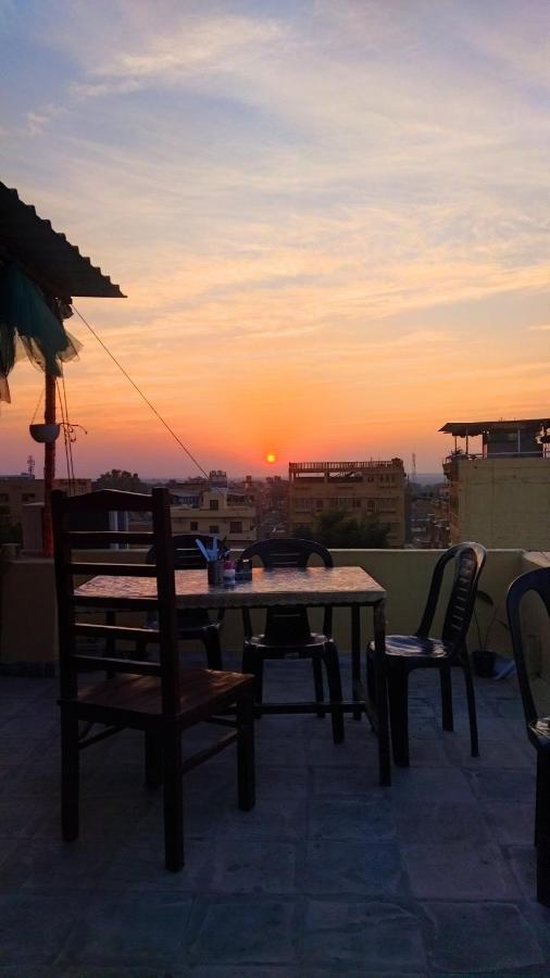 Relax Inn Jaisalmer Buitenkant foto