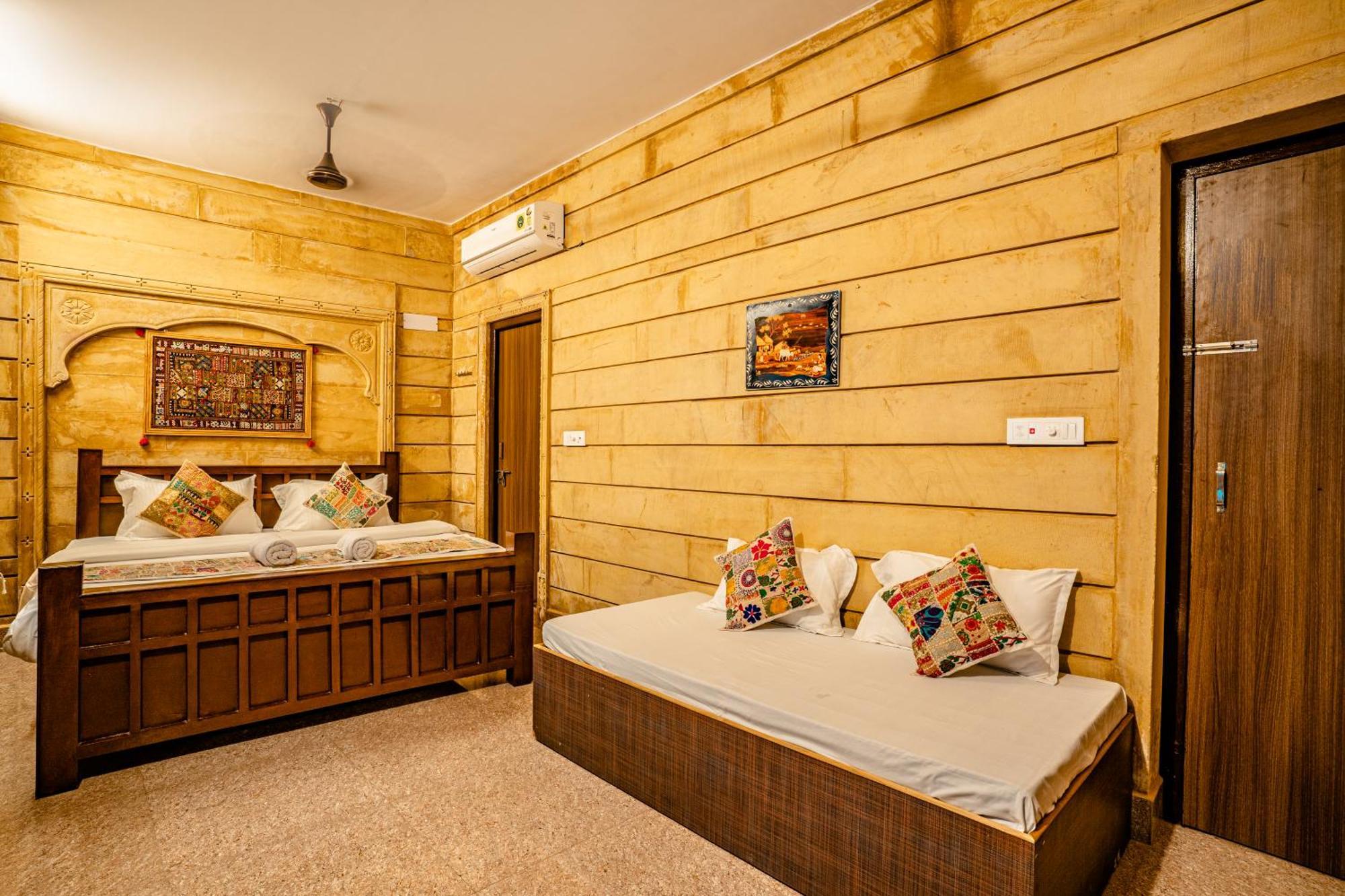 Relax Inn Jaisalmer Buitenkant foto